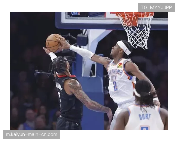 切特·霍姆格伦稳居内线 助力雷霆双星闪耀全明星